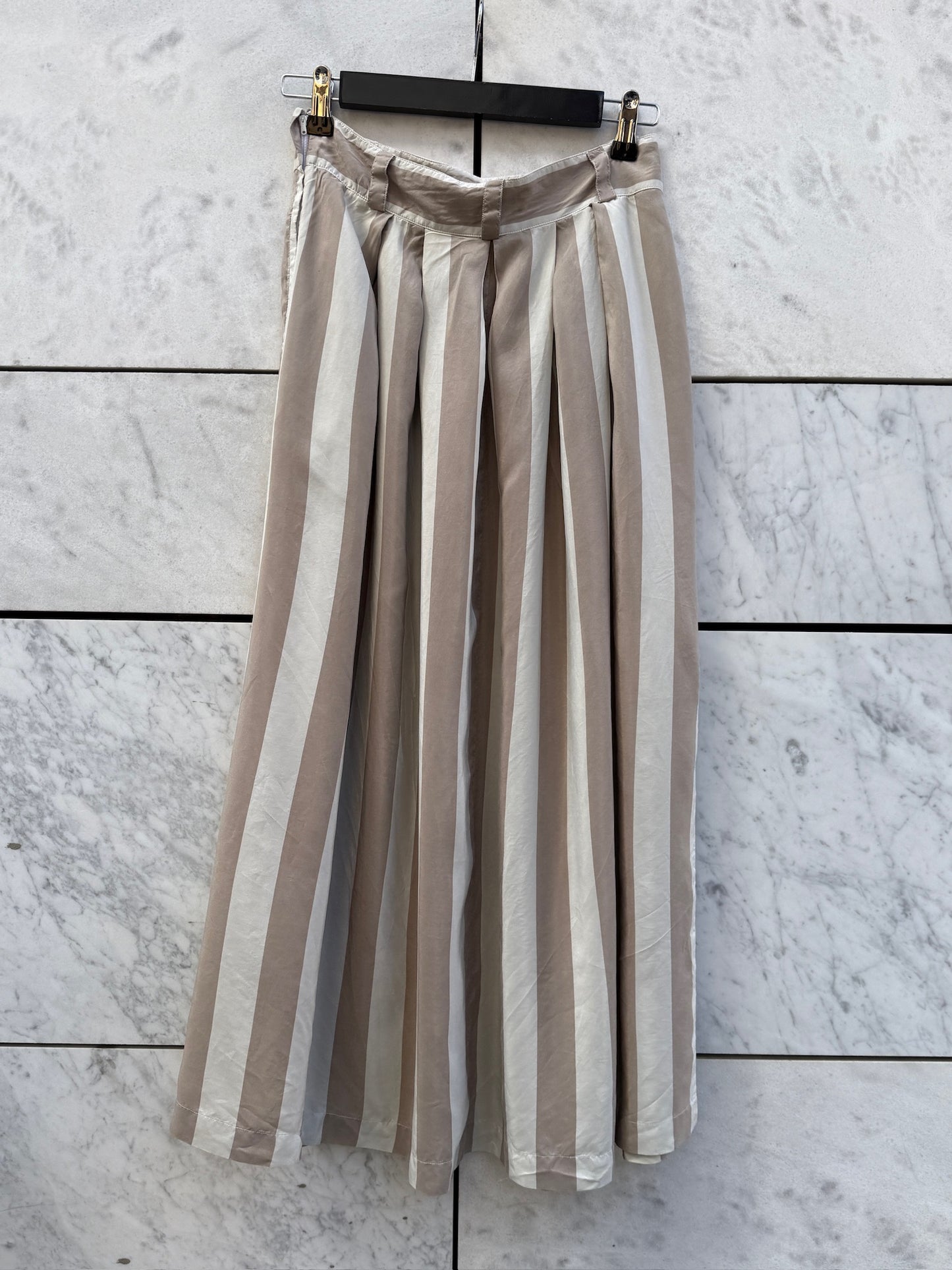 Skjørt silke striper beige/hvit