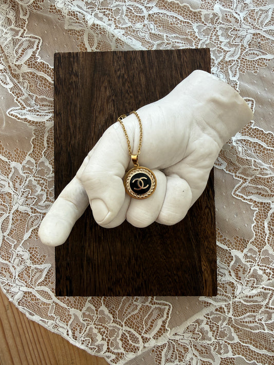 Smykke Chanel re-design sort