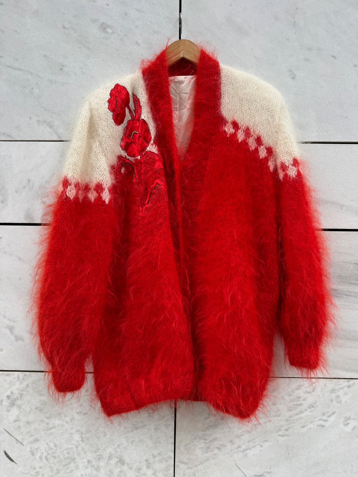 Cardigan rød/ hvit mohair