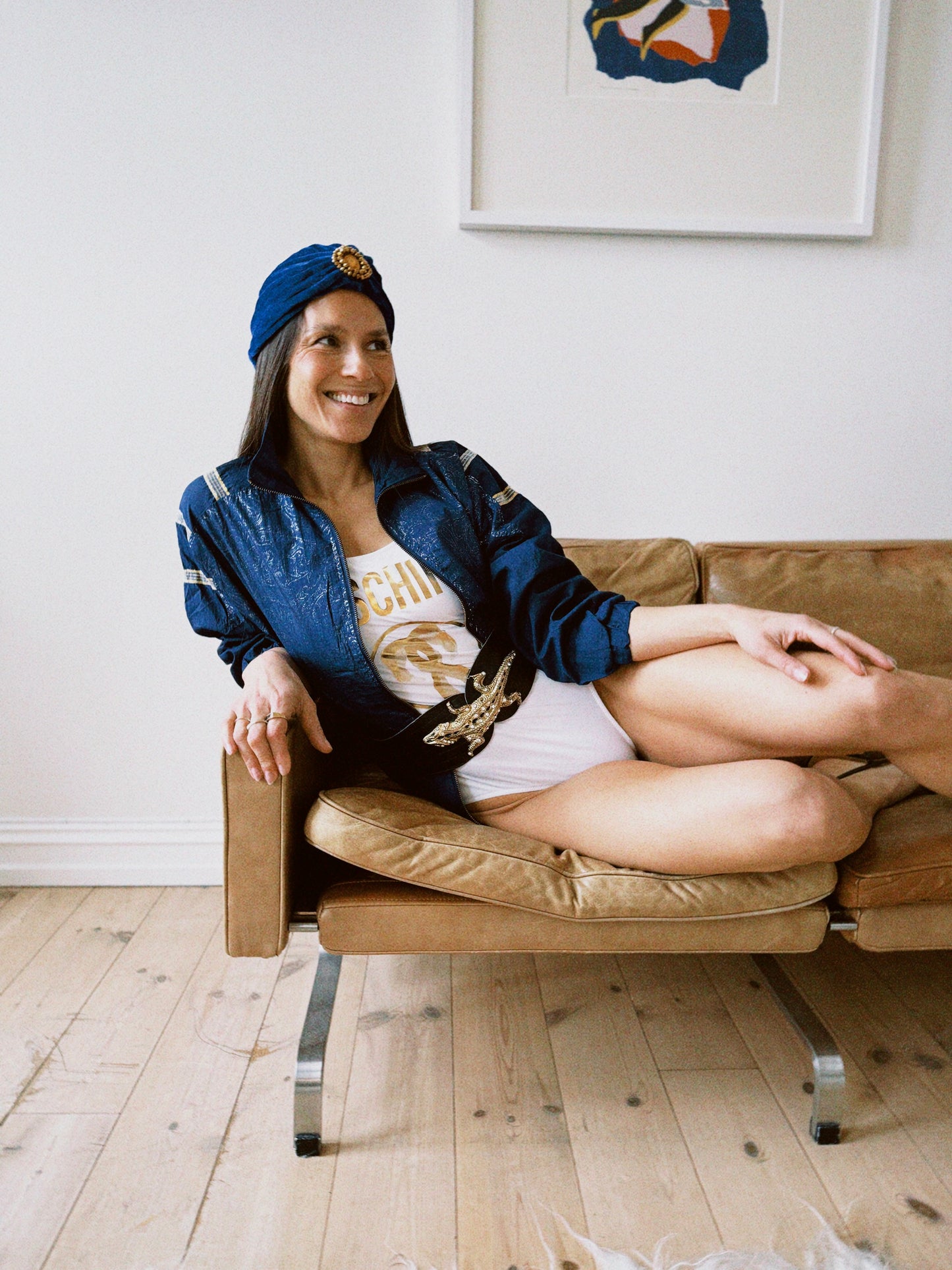 Lue knallblå «turban»