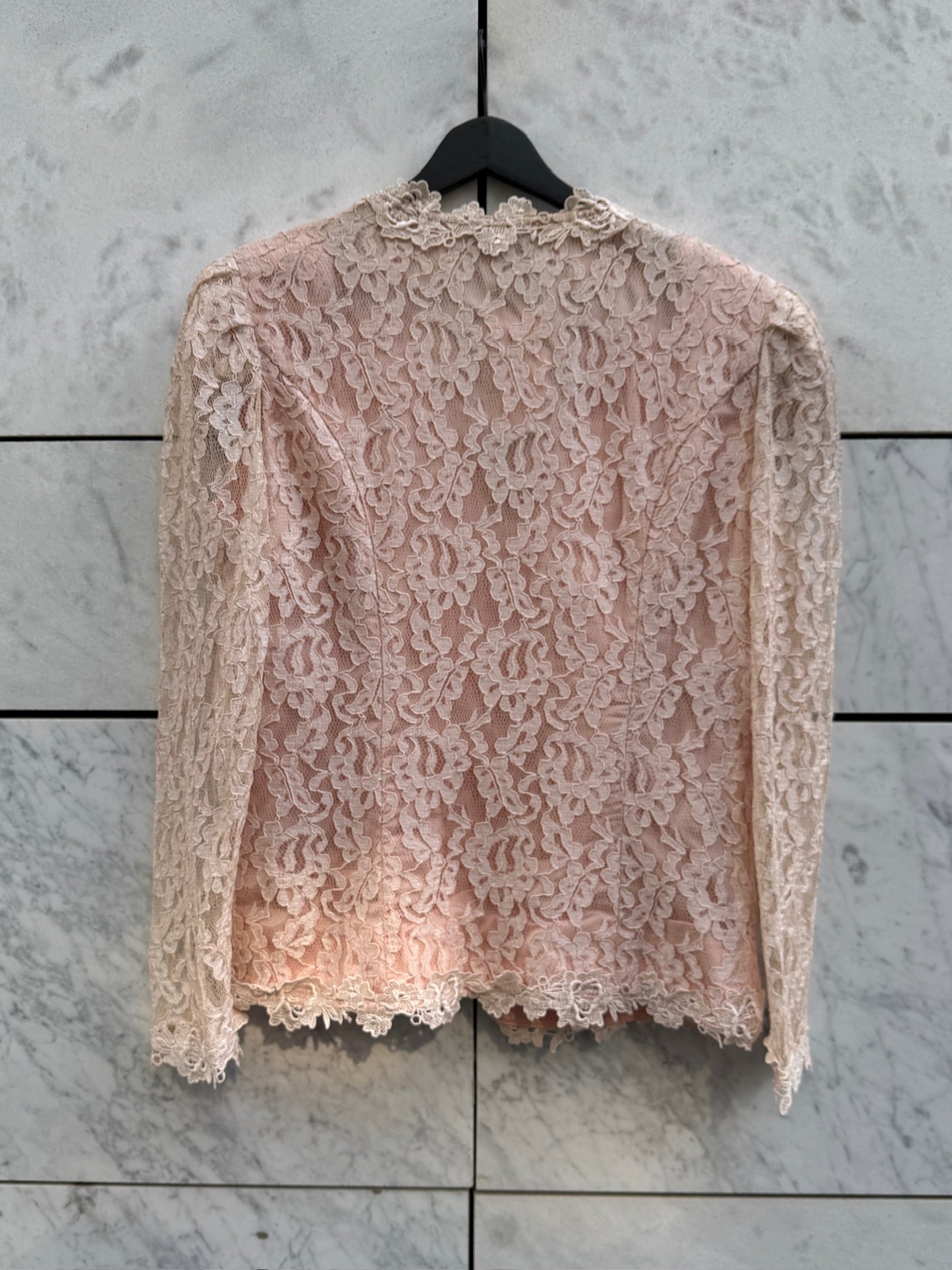 Blonde bluse rosa