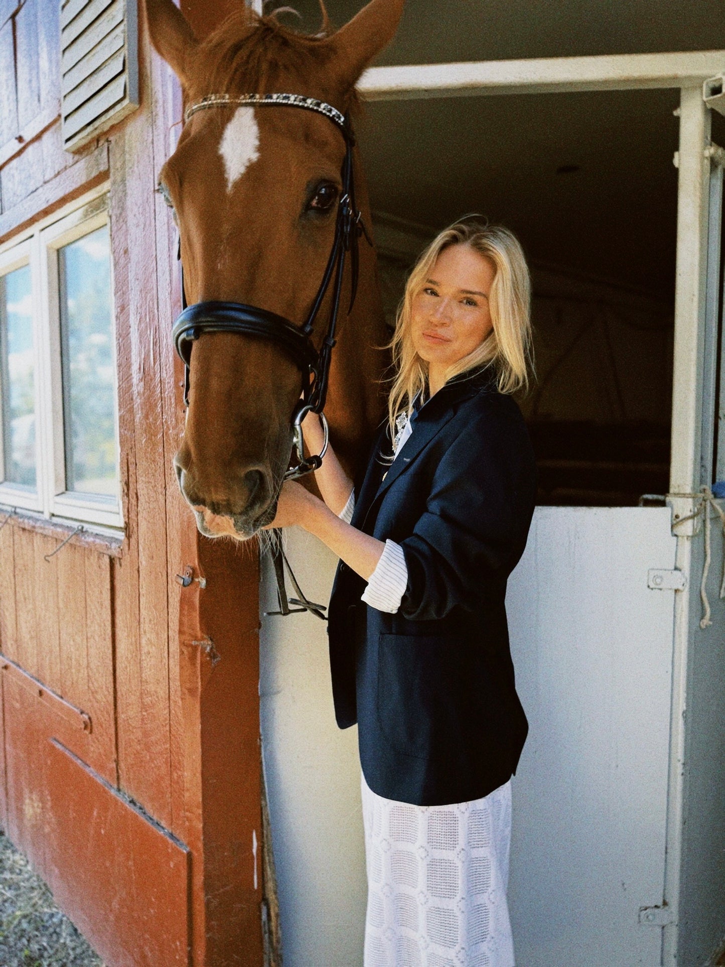 Jakke / blazer med «bling»