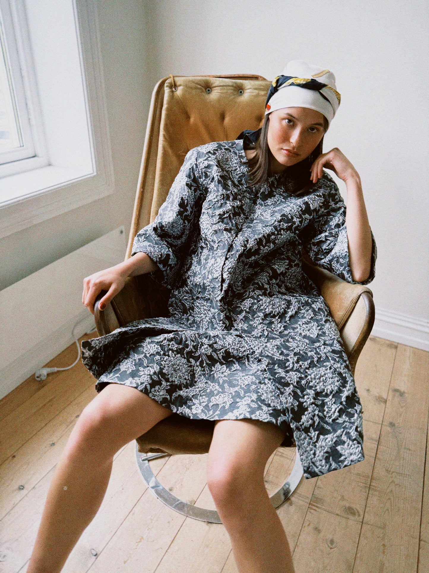 Kjole brokade sølv/grå Dolce & Gabbana