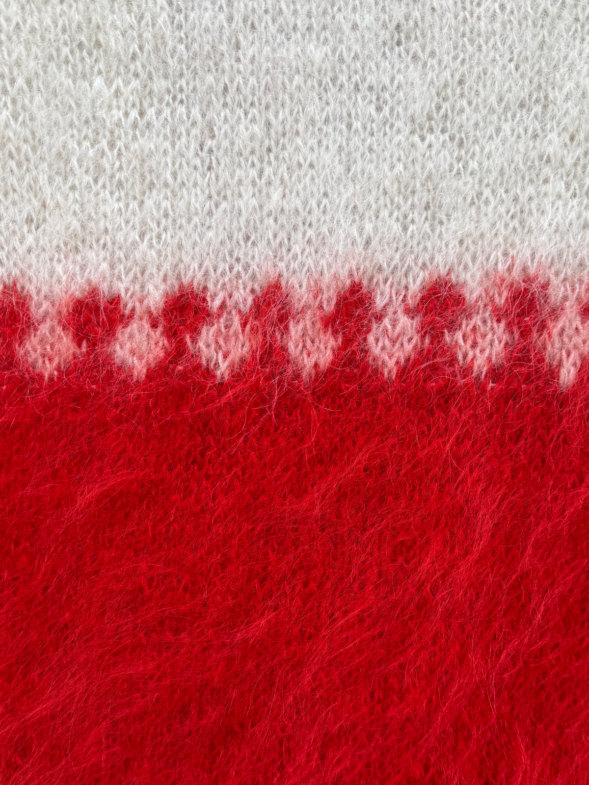 Cardigan rød/ hvit mohair
