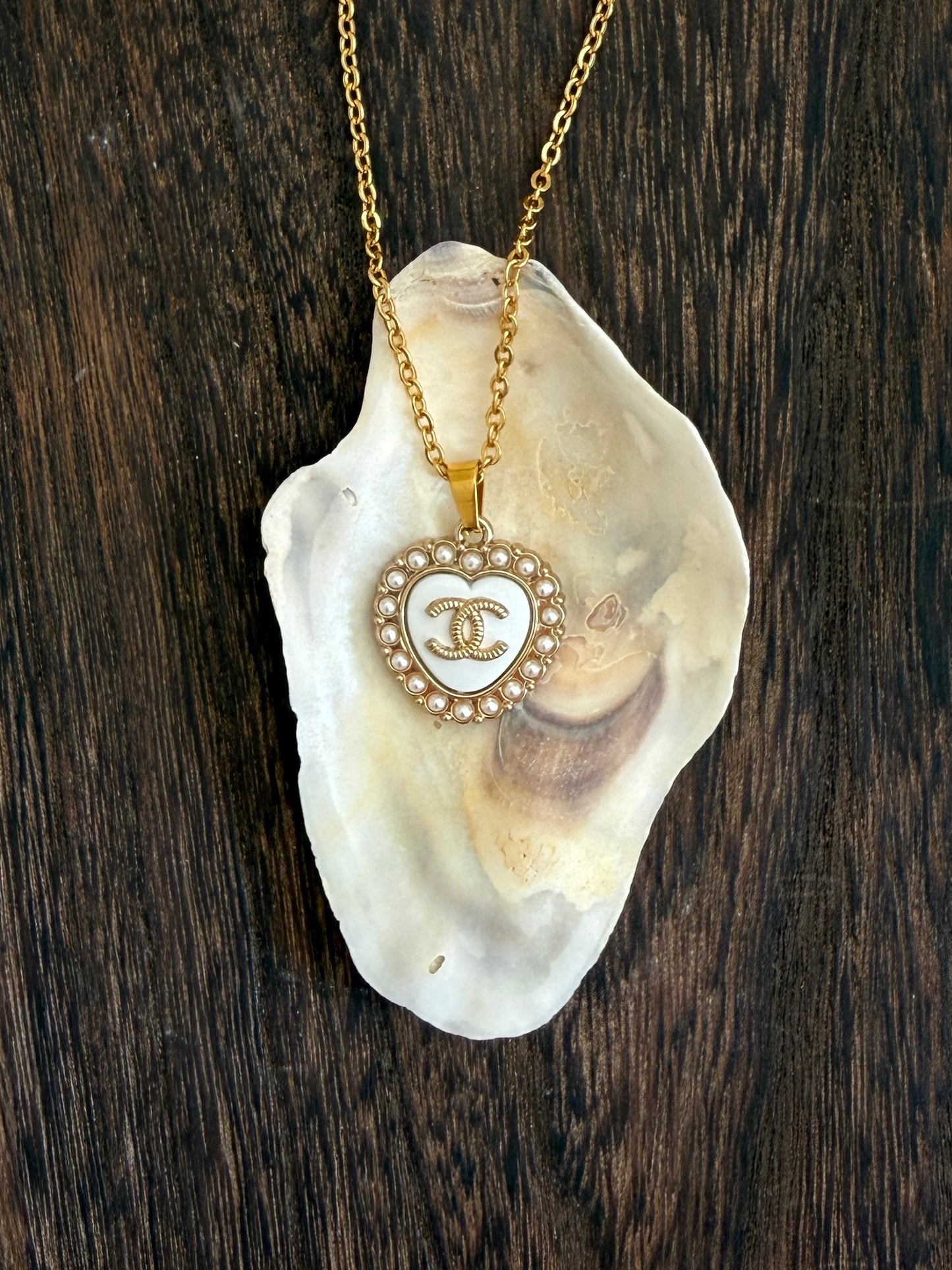 Smykke Chanel re-design hjerte hvit