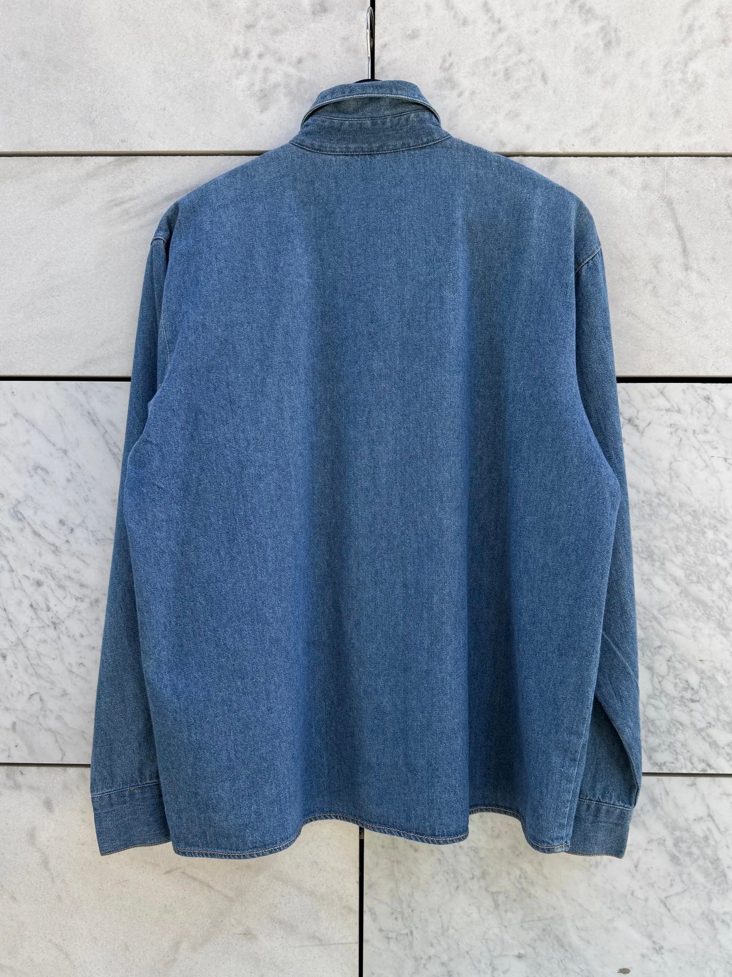 Skjorte denim gull detaljer