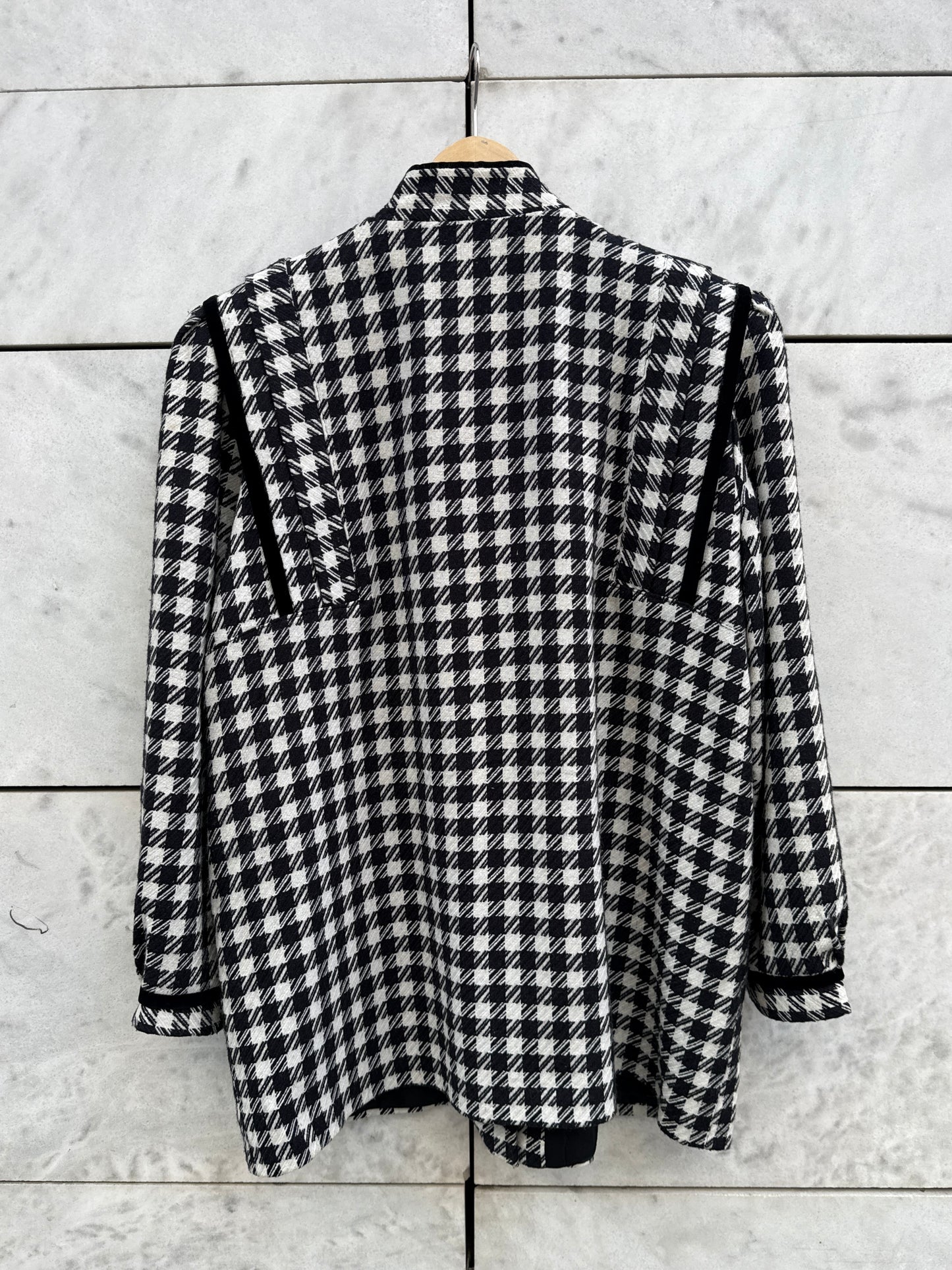 Blazer hundetann