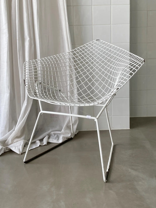 Bertoia Diamond chair