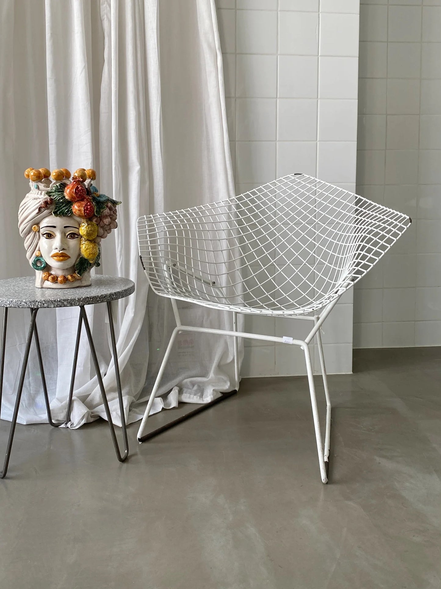 Bertoia Diamond chair