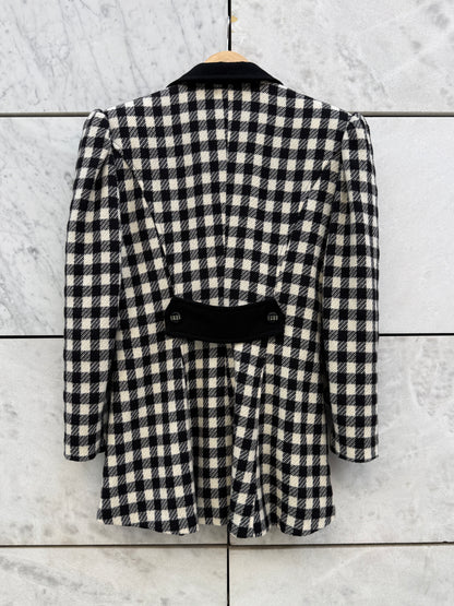 Blazer hundetann med stor knapp