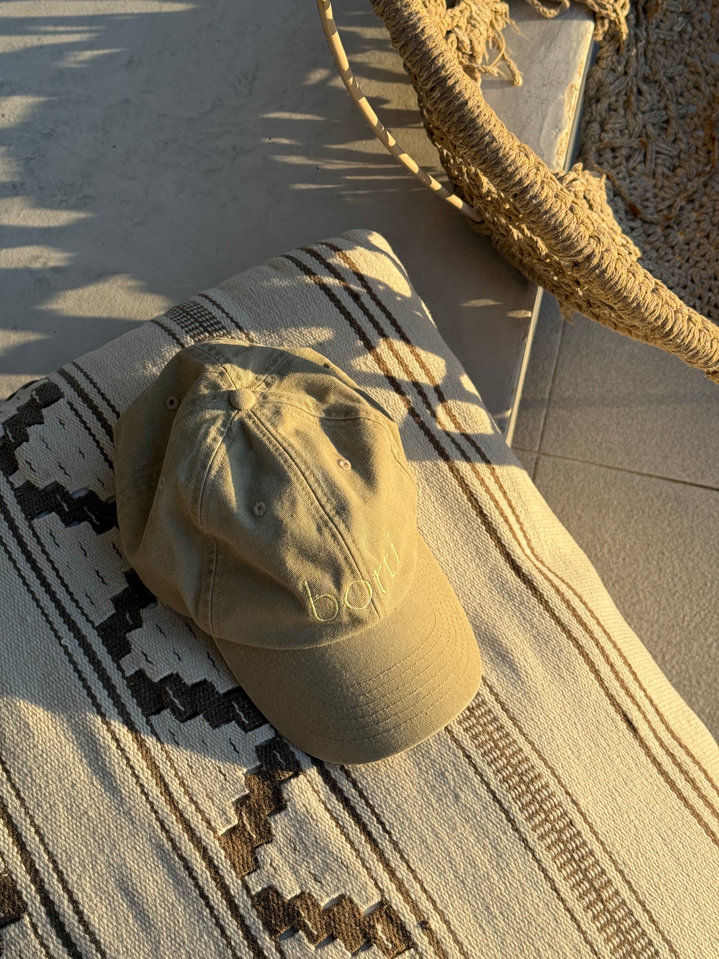 Borti caps "vintage" kaki/gul logo