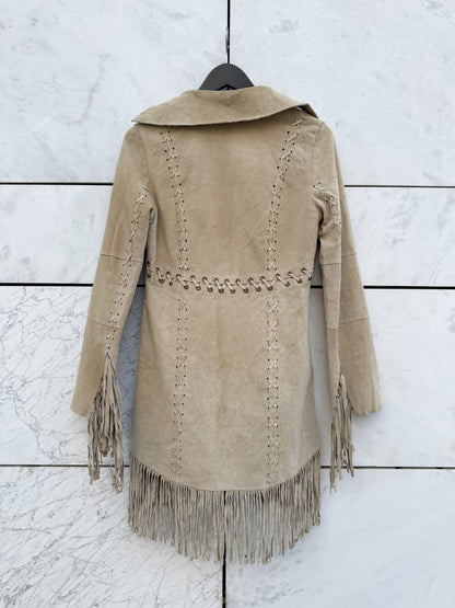 Skinnjakke semsket beige frynser
