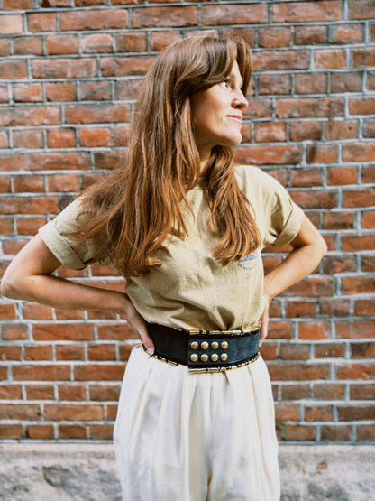 T-shirt beige army look