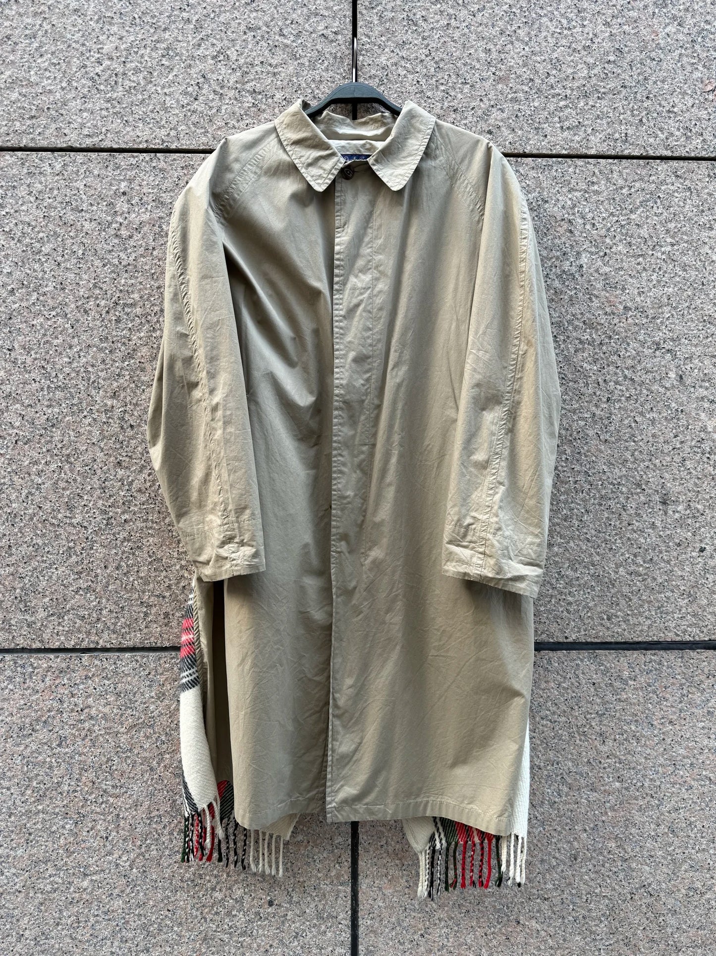 Trenchcoat beige med frynser Borti Re-design
