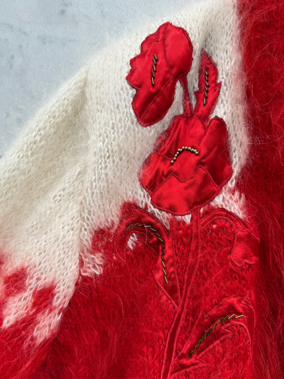 Cardigan rød/ hvit mohair