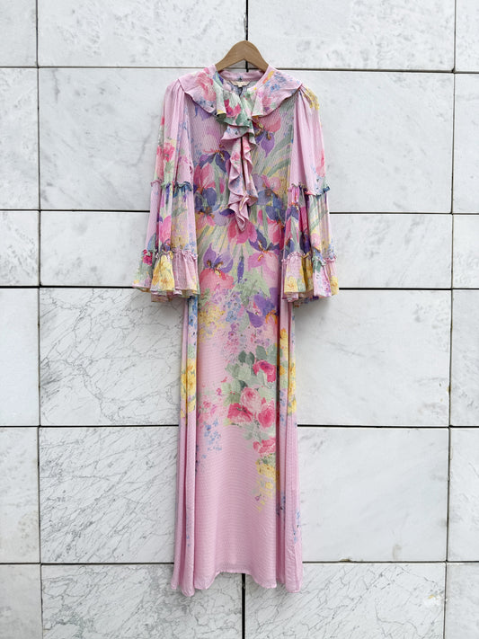 Kjole rosa med blomster