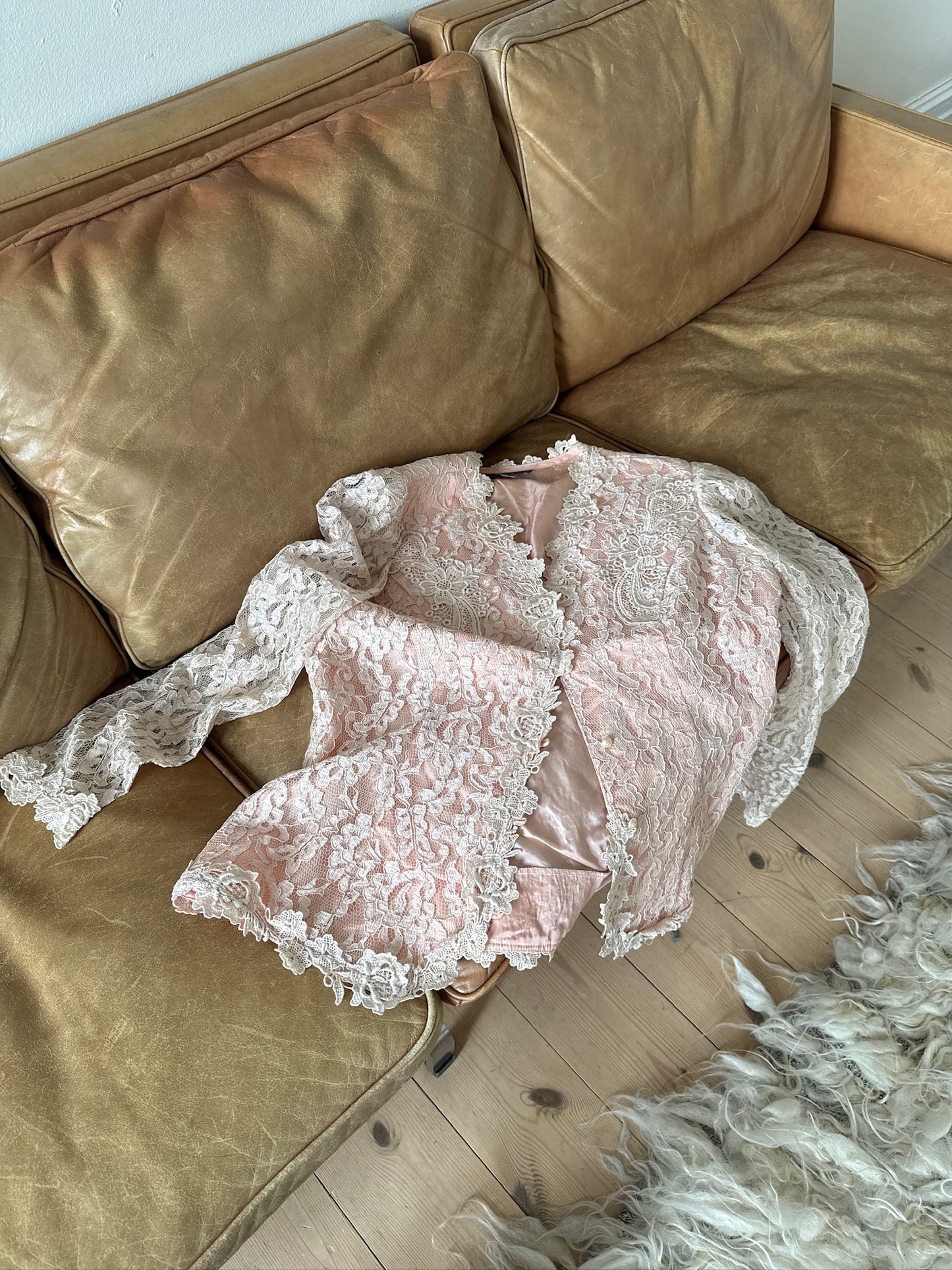 Blonde bluse rosa