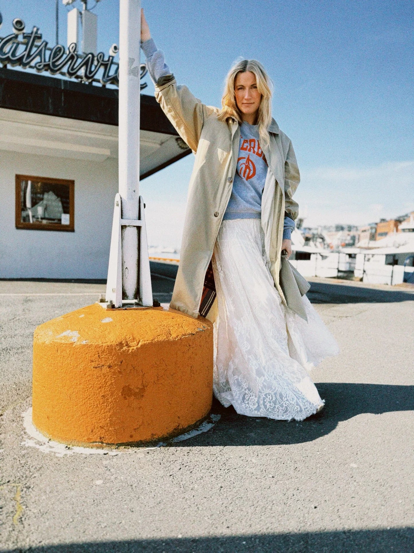 Trenchcoat beige med frynser Borti Re-design