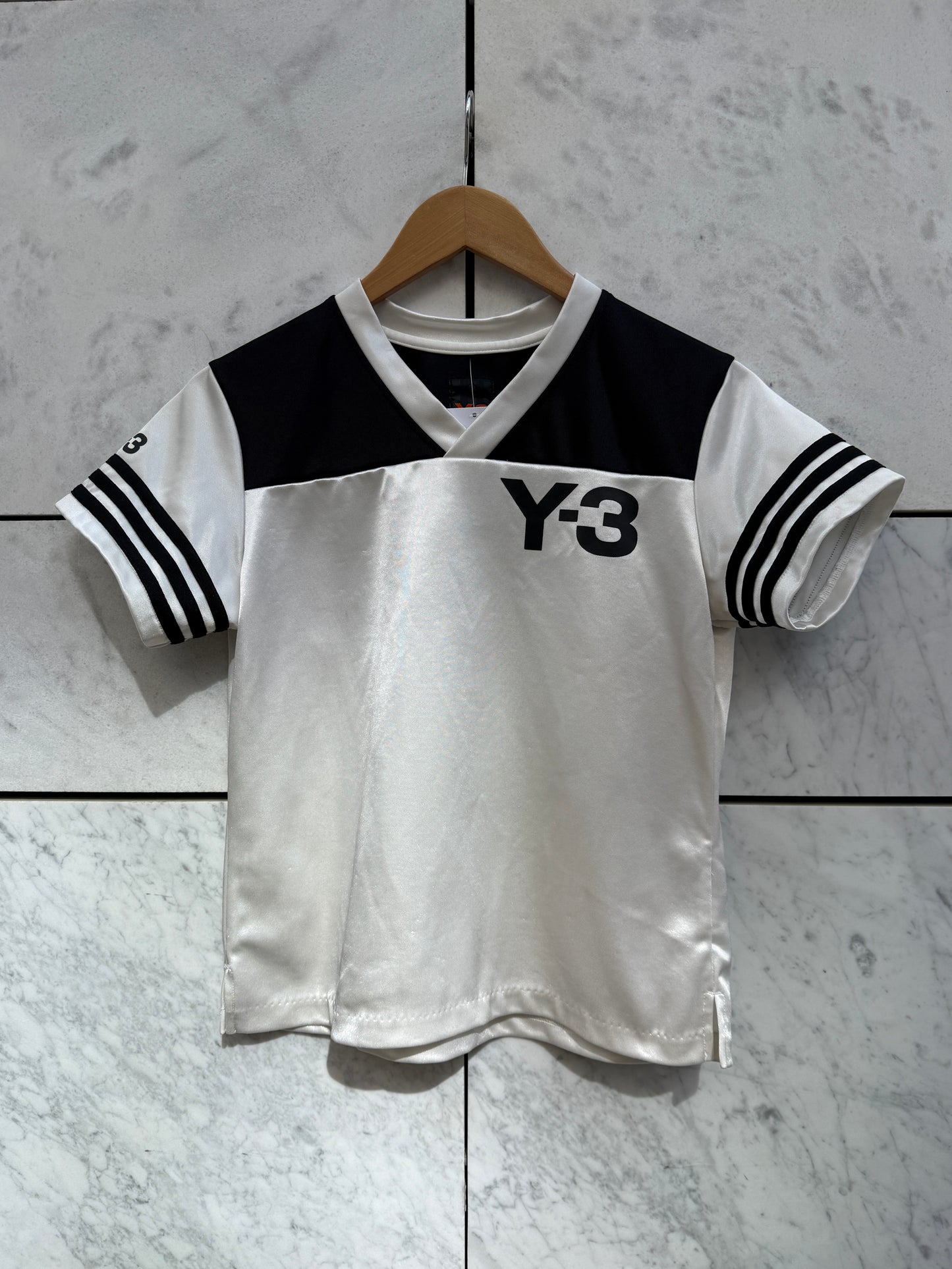 Y-3 fotballtrøye re-design